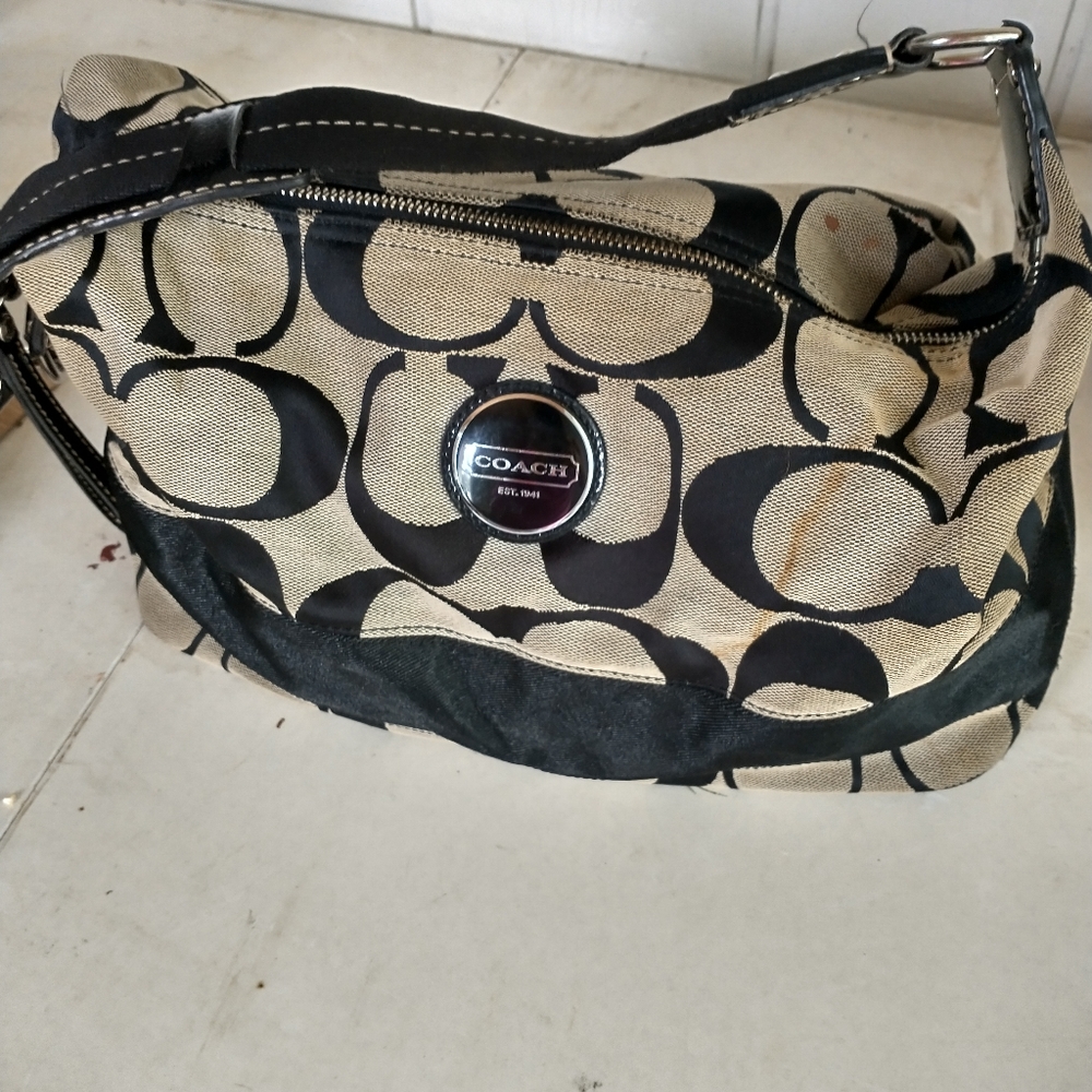 Coach handbag item#P15